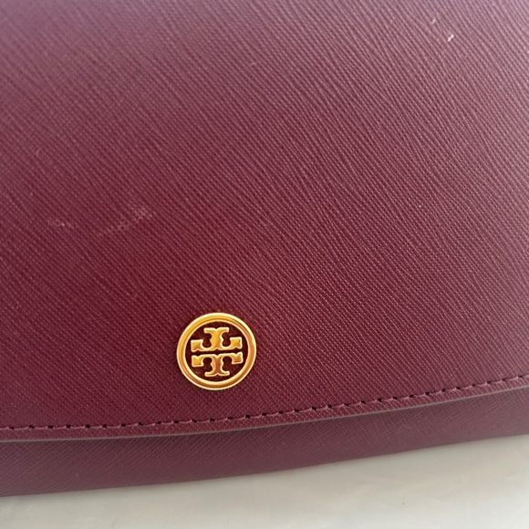 TORY BURCH Emerson Chain Crossbody Wallet Wine Color NWT (Includes Dust Bag) - Picture 13 of 15